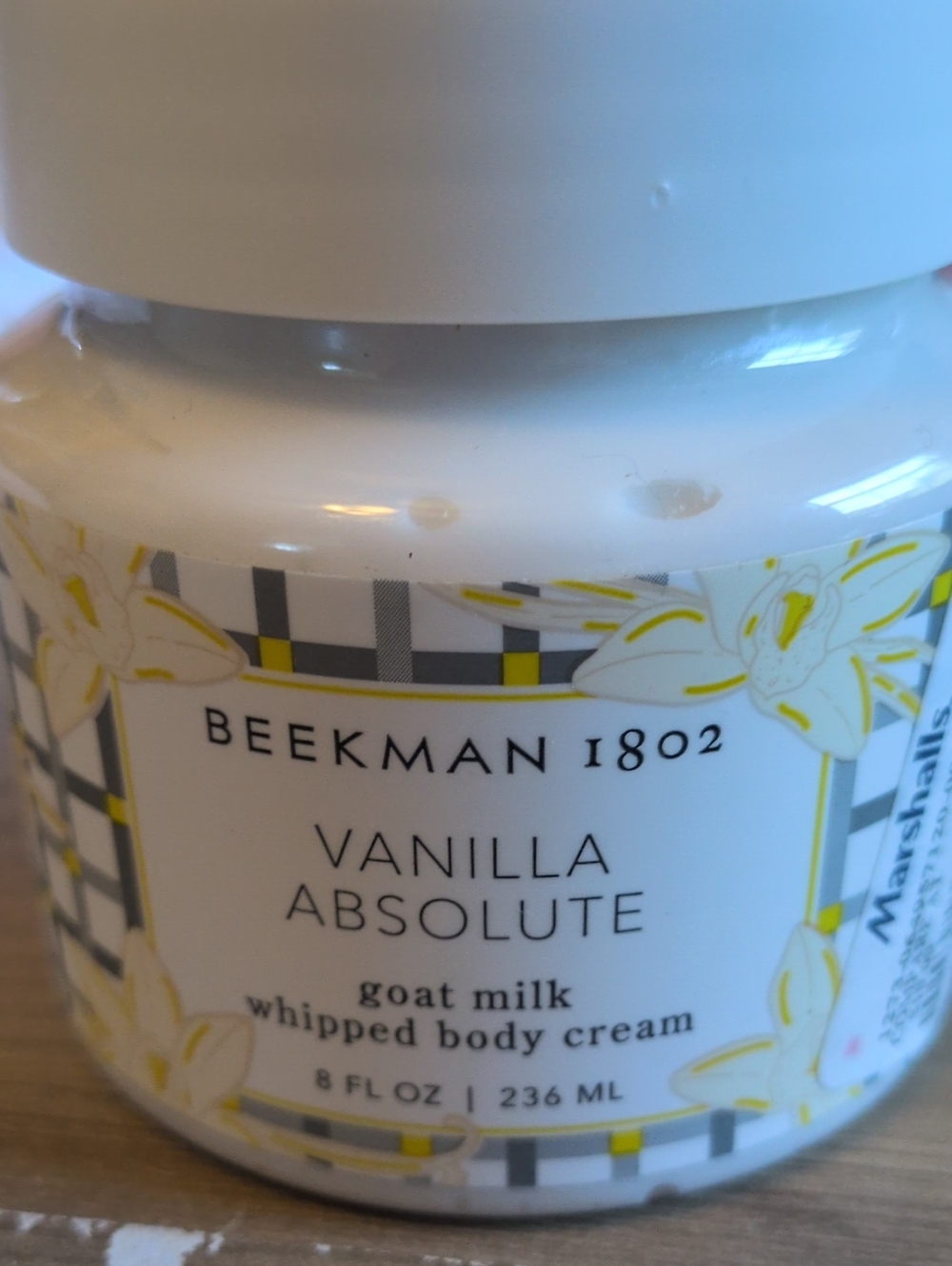 Beekman 1802 Vanilla Absolute Whipped Body Cream - White with Yellow Accents